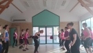 Do It Zumba cardio avec le groupe de bremes