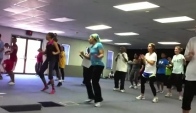 Quire Mas Merengue Zumba with April