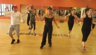 Shake It Off by Taylor Swift Zumba with Robin G