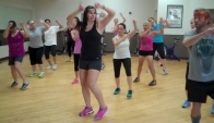 We can't stop in Cumbia version Zumba with Adriana Kushner