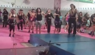 Zumba con karla lozano en juventud mete and saca