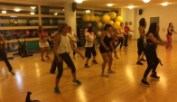 Zumba with Julia Bor Bailando reggaeton flamenco